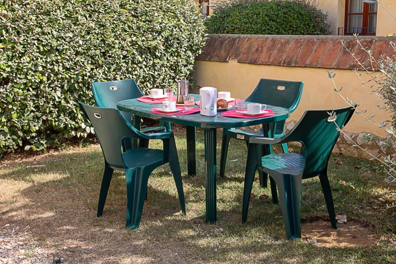 Tuscany Country Apartments Gambassi Terme Exterior foto